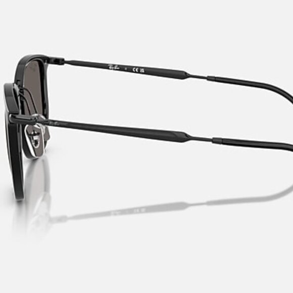 NEW  Ray-Ban RB4451 Sunglasses – Model 601/B1 – 53-20 – Polished Black - Picture 2 of 2